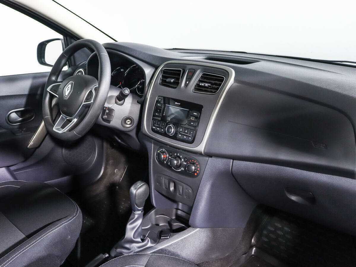 Renault Logan 2022 года с пробегом. Фото: #6