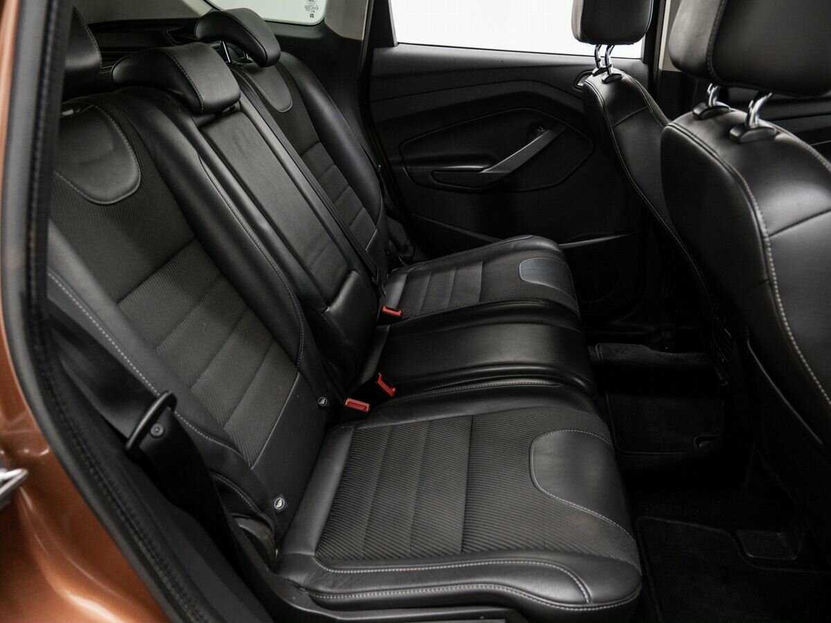 Ford Kuga 2015 года с пробегом. Фото: #9