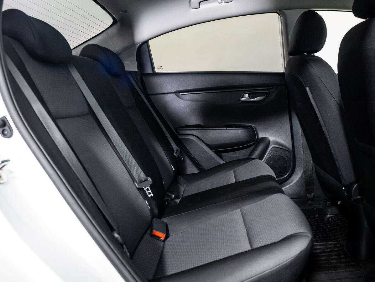 Kia Rio 2021 года с пробегом. Фото: #9