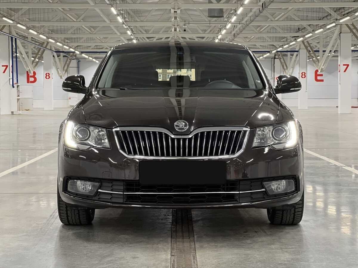Skoda Superb 2013 года с пробегом. Фото: #1