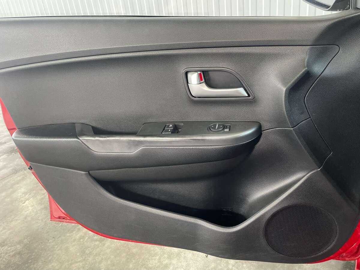 Kia Rio 2015 года с пробегом. Фото: #20