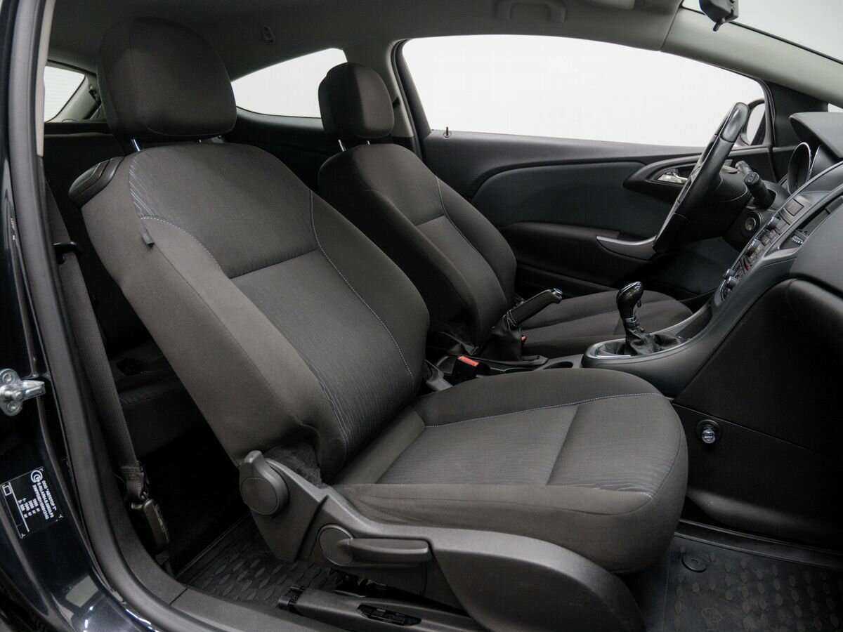 Opel Astra 2013 года с пробегом. Фото: #6