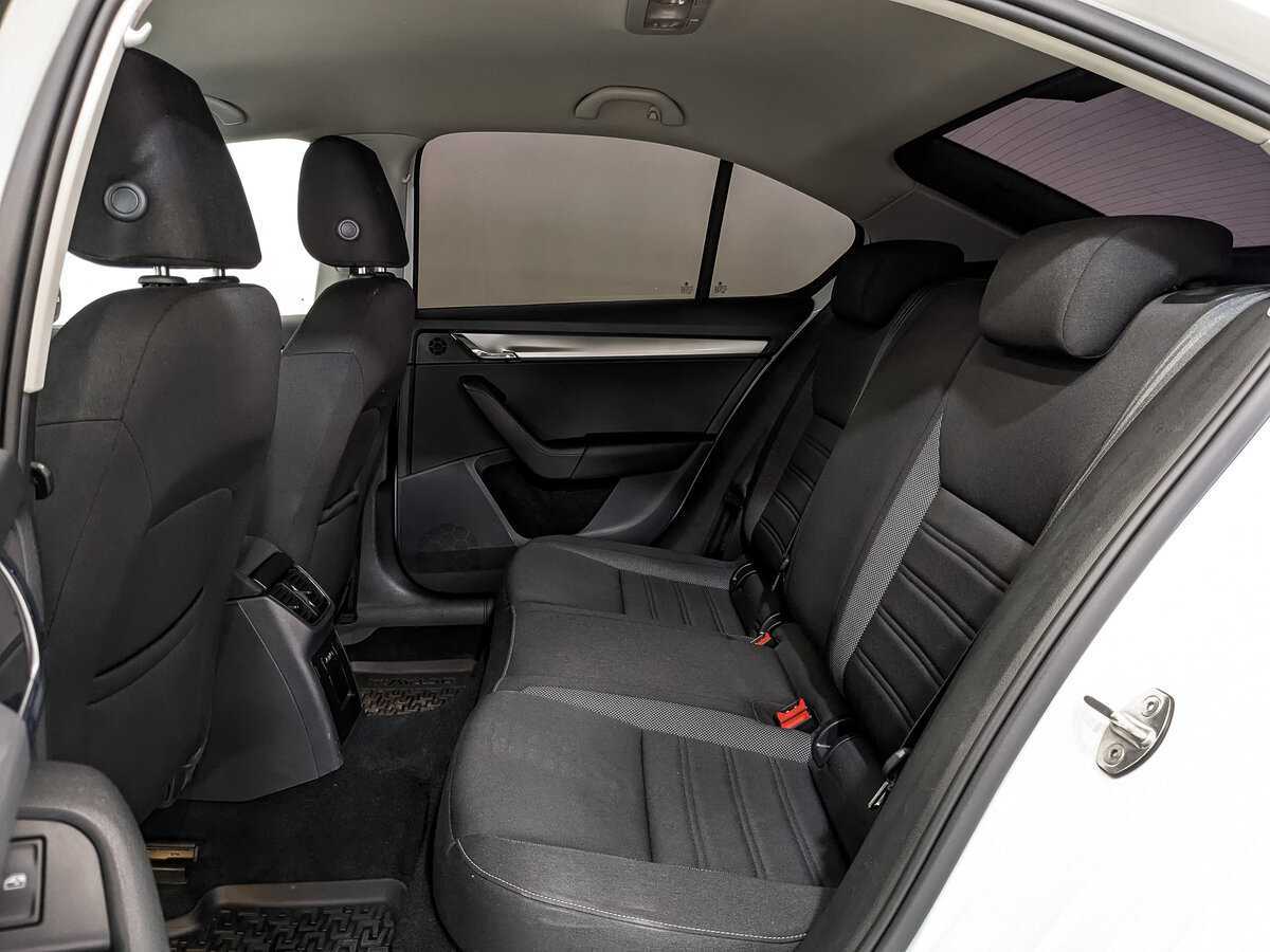 Skoda Octavia 2018 года с пробегом. Фото: #13