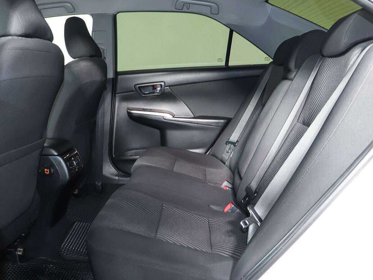 Toyota Camry 2014 года с пробегом. Фото: #9