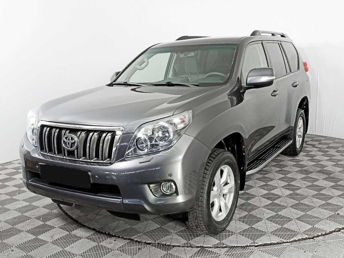 Toyota Land Cruiser Prado 2012 года с пробегом. Посмотреть фото