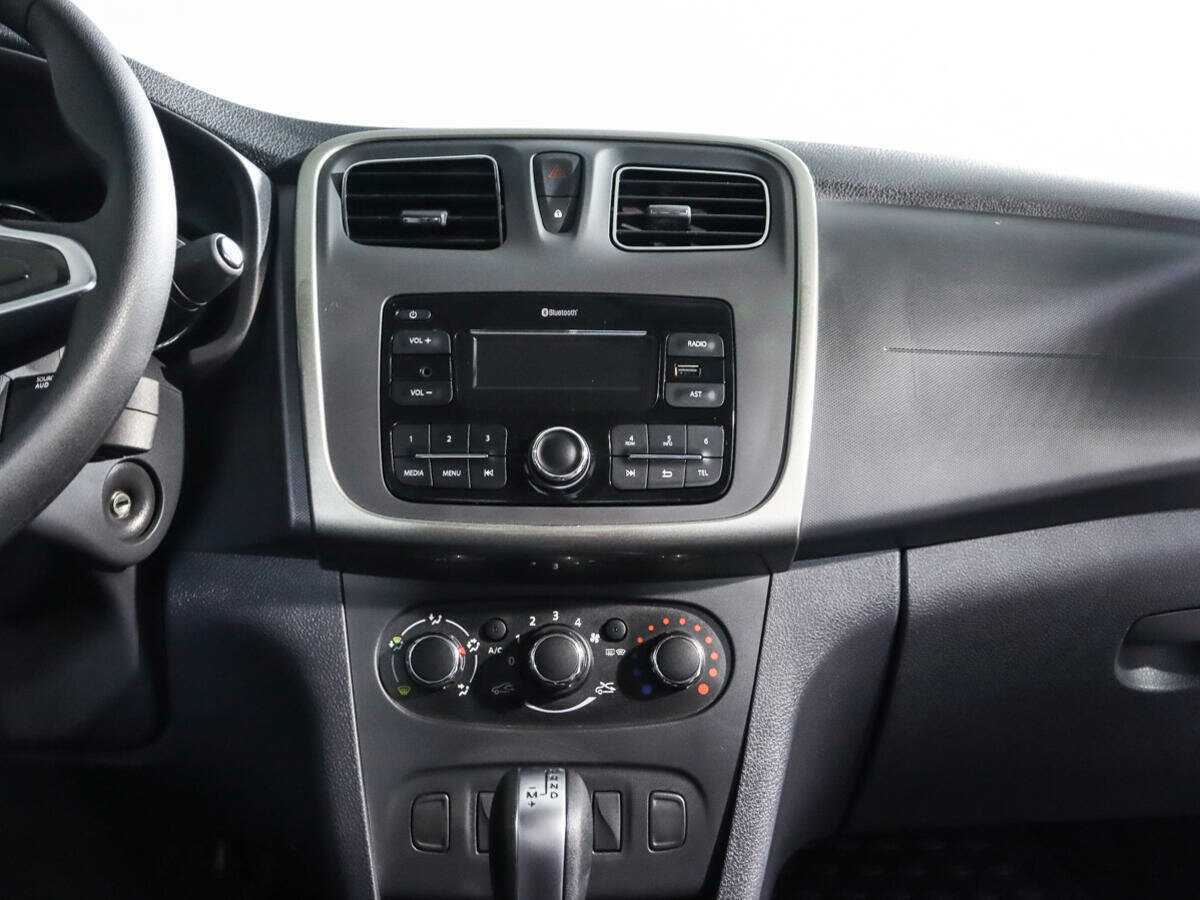 Renault Logan 2022 года с пробегом. Фото: #10