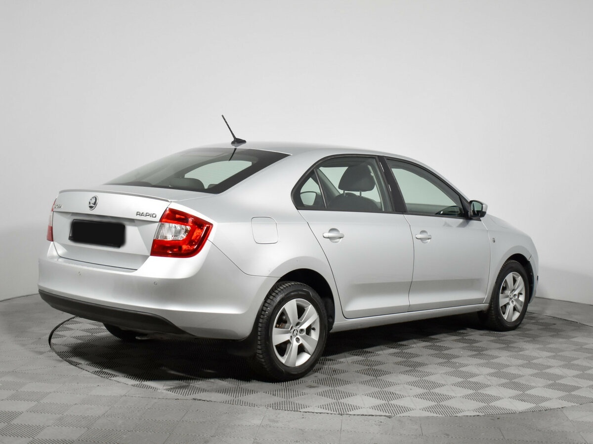 Skoda Rapid 2017 года с пробегом. Фото: #4