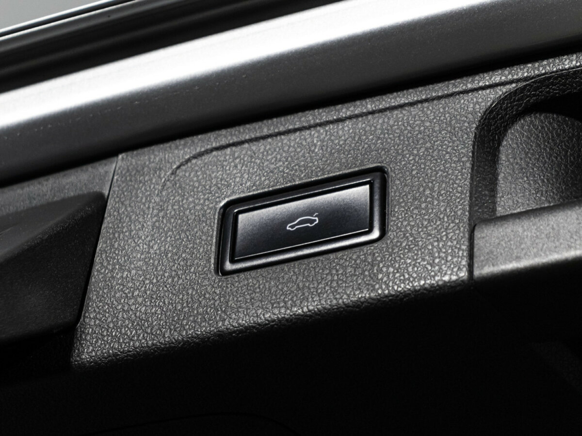 Volkswagen Passat 2017 года с пробегом. Фото: #22