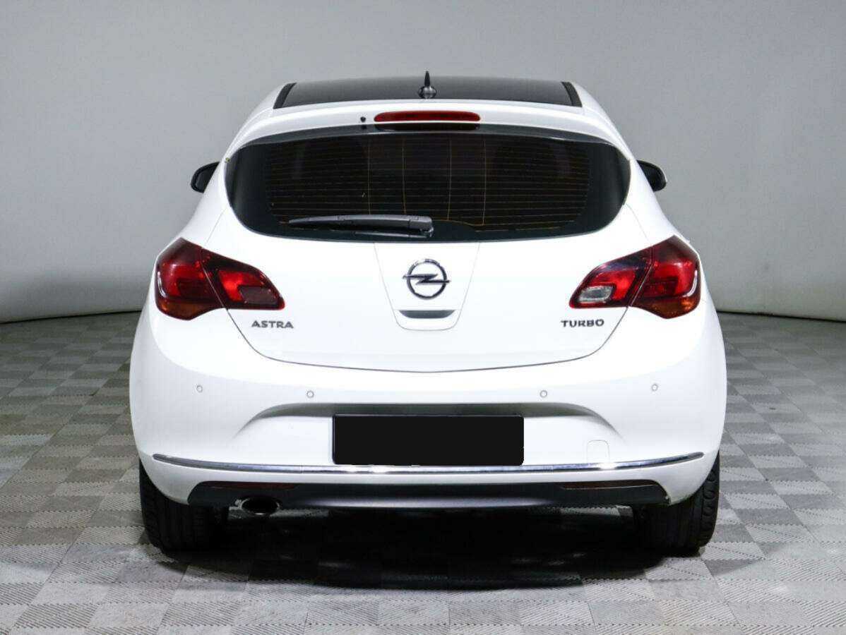 Opel Astra 2012 года с пробегом. Фото: #3