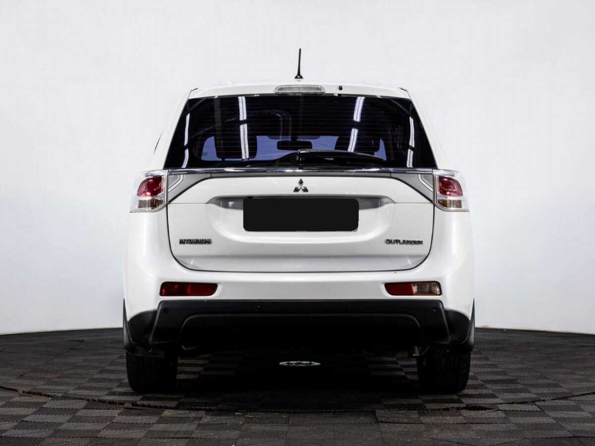 Mitsubishi Outlander 2014 года с пробегом. Фото: #4