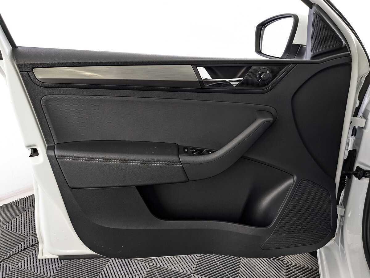 Skoda Rapid 2018 года с пробегом. Фото: #14