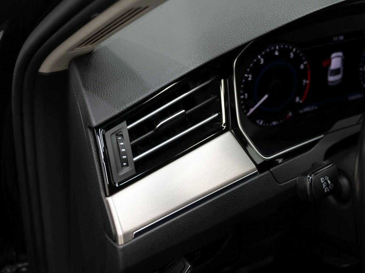 Volkswagen Passat 2019 года с пробегом. Фото: #24