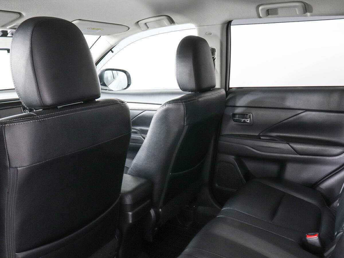 Mitsubishi Outlander 2013 года с пробегом. Фото: #11