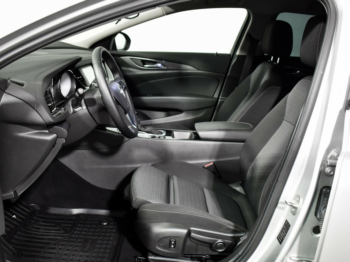 Opel Insignia 2020 года с пробегом. Фото: #7