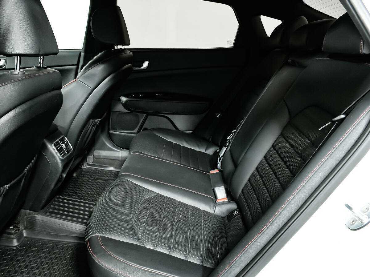 Kia Optima 2018 года с пробегом. Фото: #9