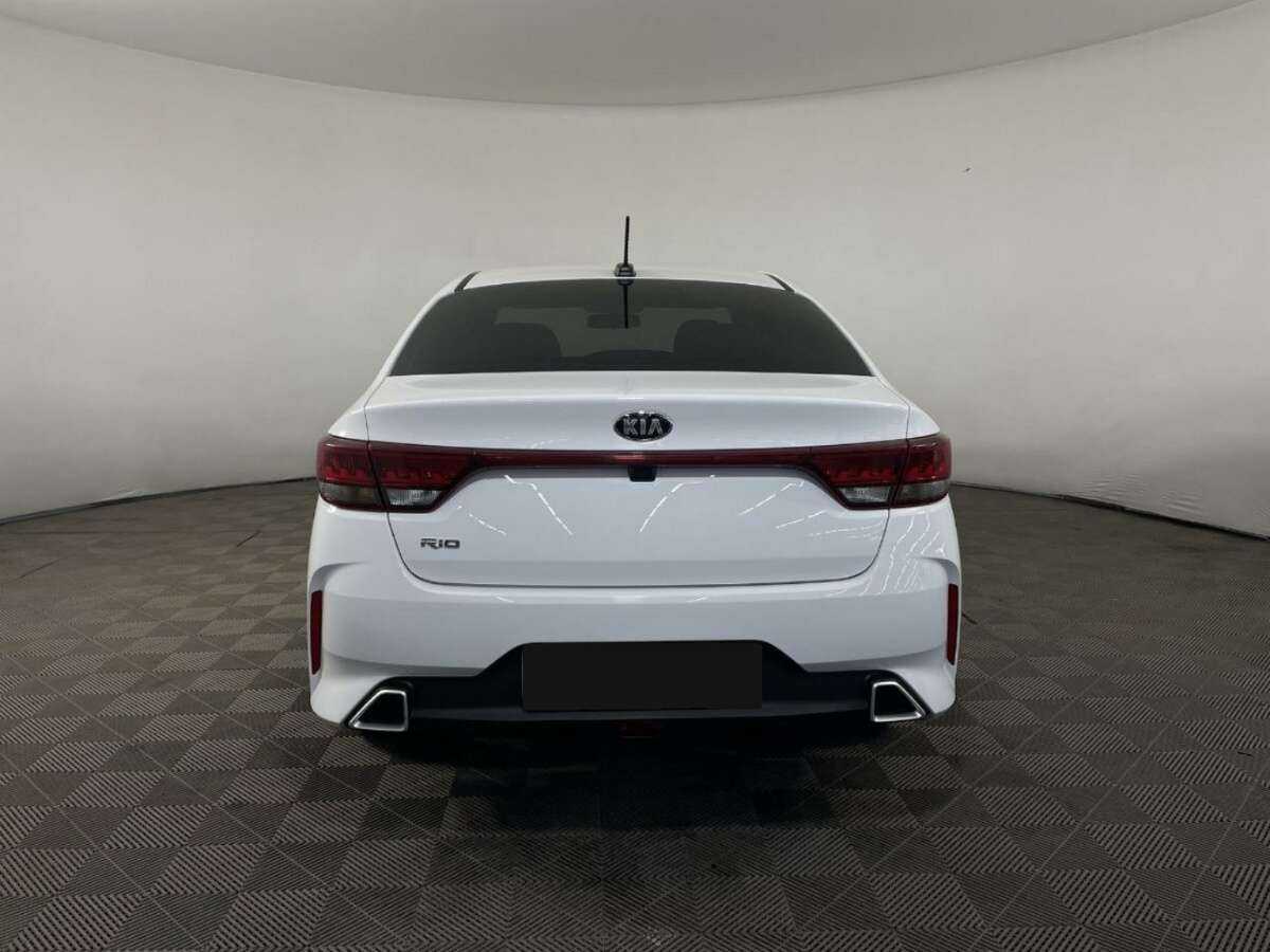 Kia Rio 2021 года с пробегом. Фото: #2