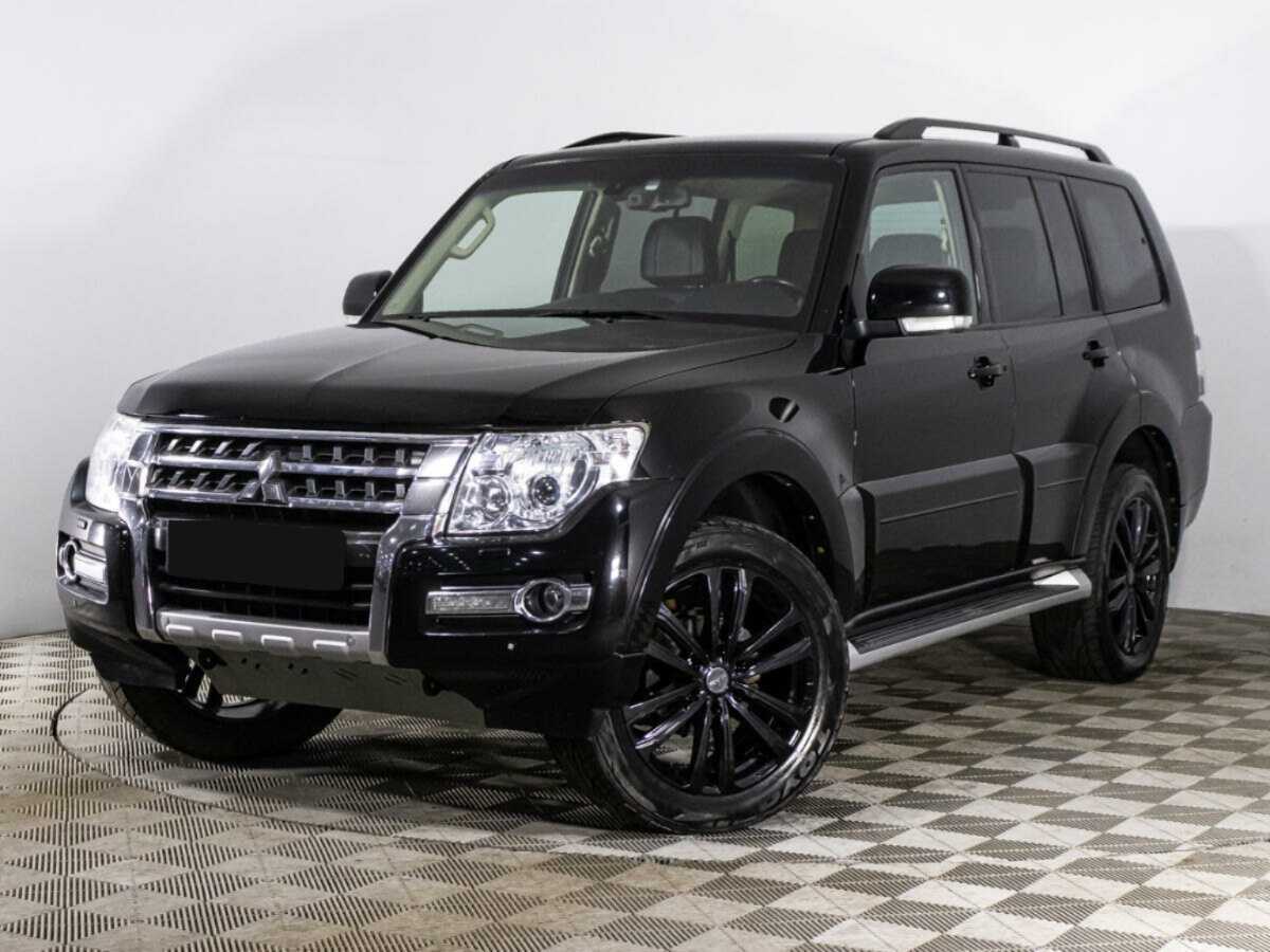 Mitsubishi Pajero 2015 года с пробегом. Фото: #0