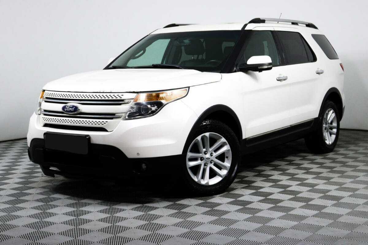 Ford Explorer 2012 года с пробегом. Посмотреть фото