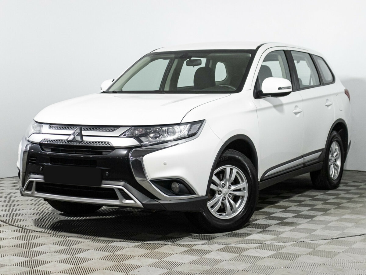 Mitsubishi Outlander 2019 года с пробегом. Посмотреть фото