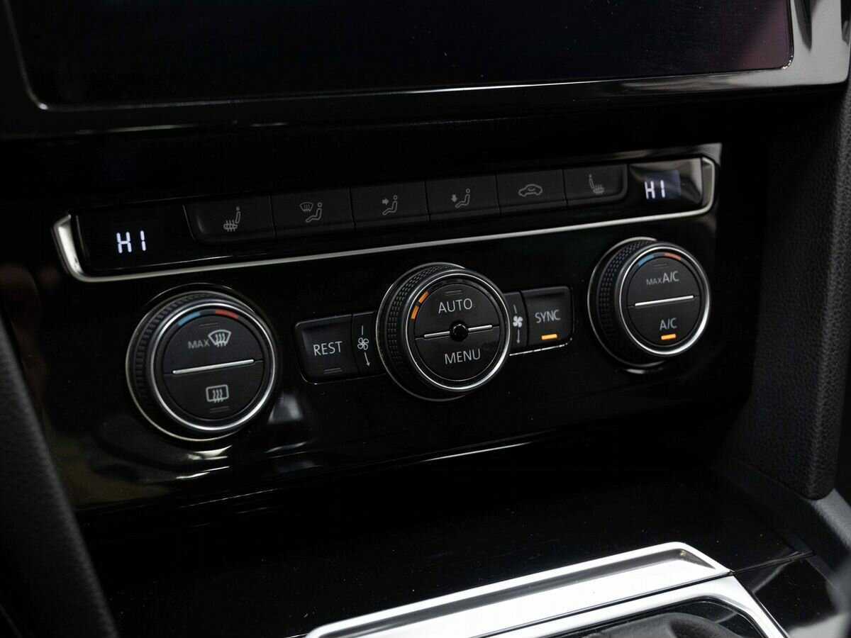 Volkswagen Passat 2017 года с пробегом. Фото: #20