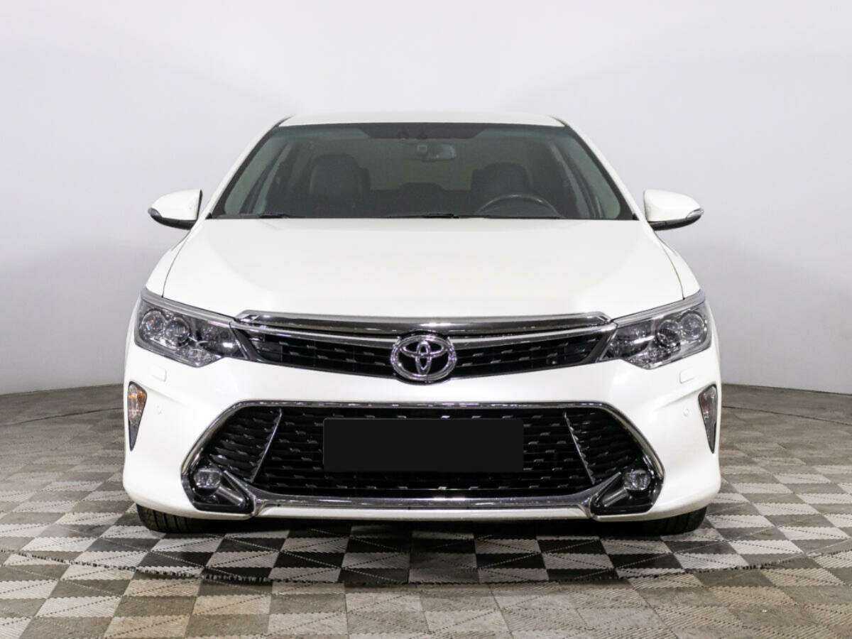 Toyota Camry 2017 года с пробегом. Фото: #1