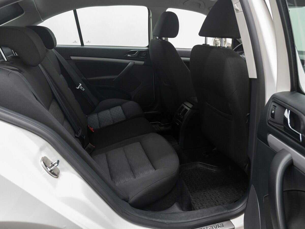 Skoda Octavia 2012 года с пробегом. Фото: #9