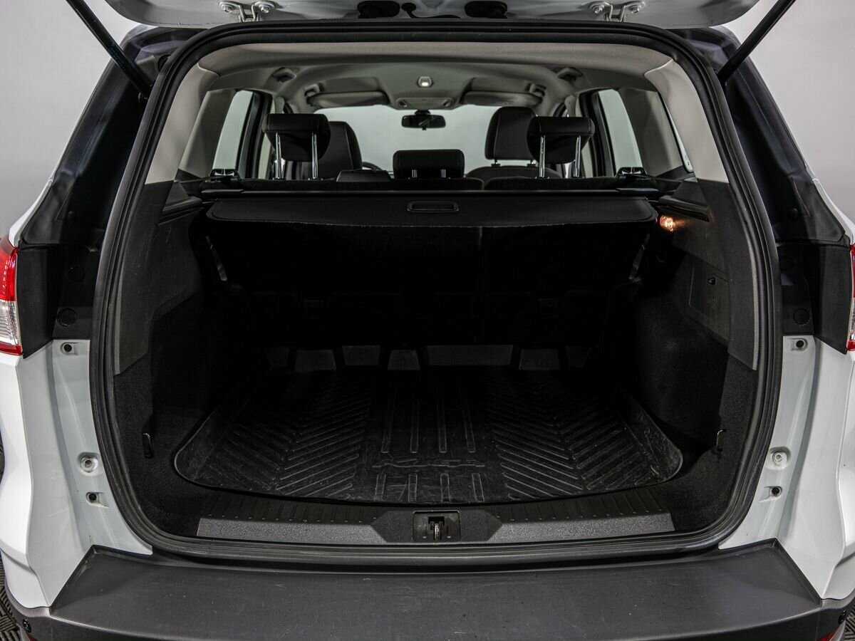 Ford Kuga 2015 года с пробегом. Фото: #22