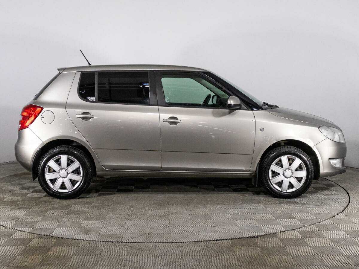 Skoda Fabia 2012 года с пробегом. Фото: #3
