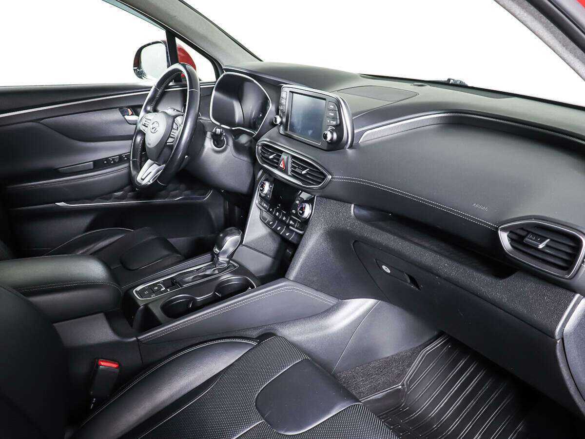 Hyundai Santa Fe 2018 года с пробегом. Фото: #9