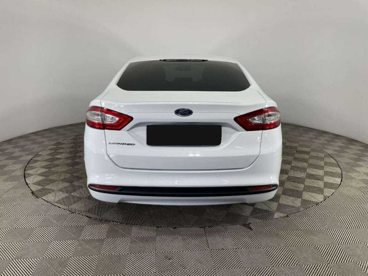 Ford Mondeo 2015 года с пробегом. Фото: #2