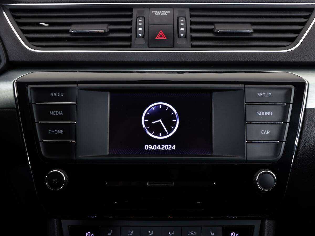 Skoda Superb 2016 года с пробегом. Фото: #12