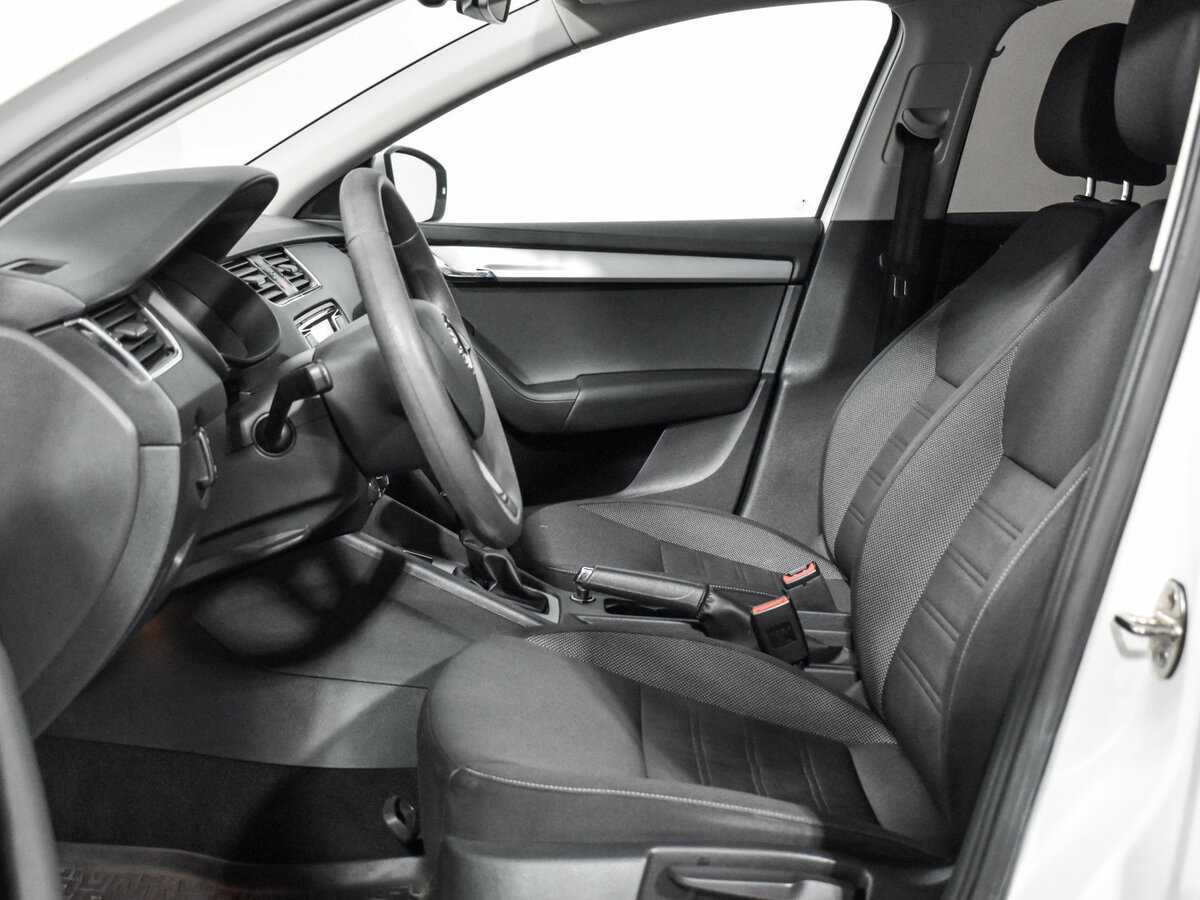Skoda Octavia 2018 года с пробегом. Фото: #8