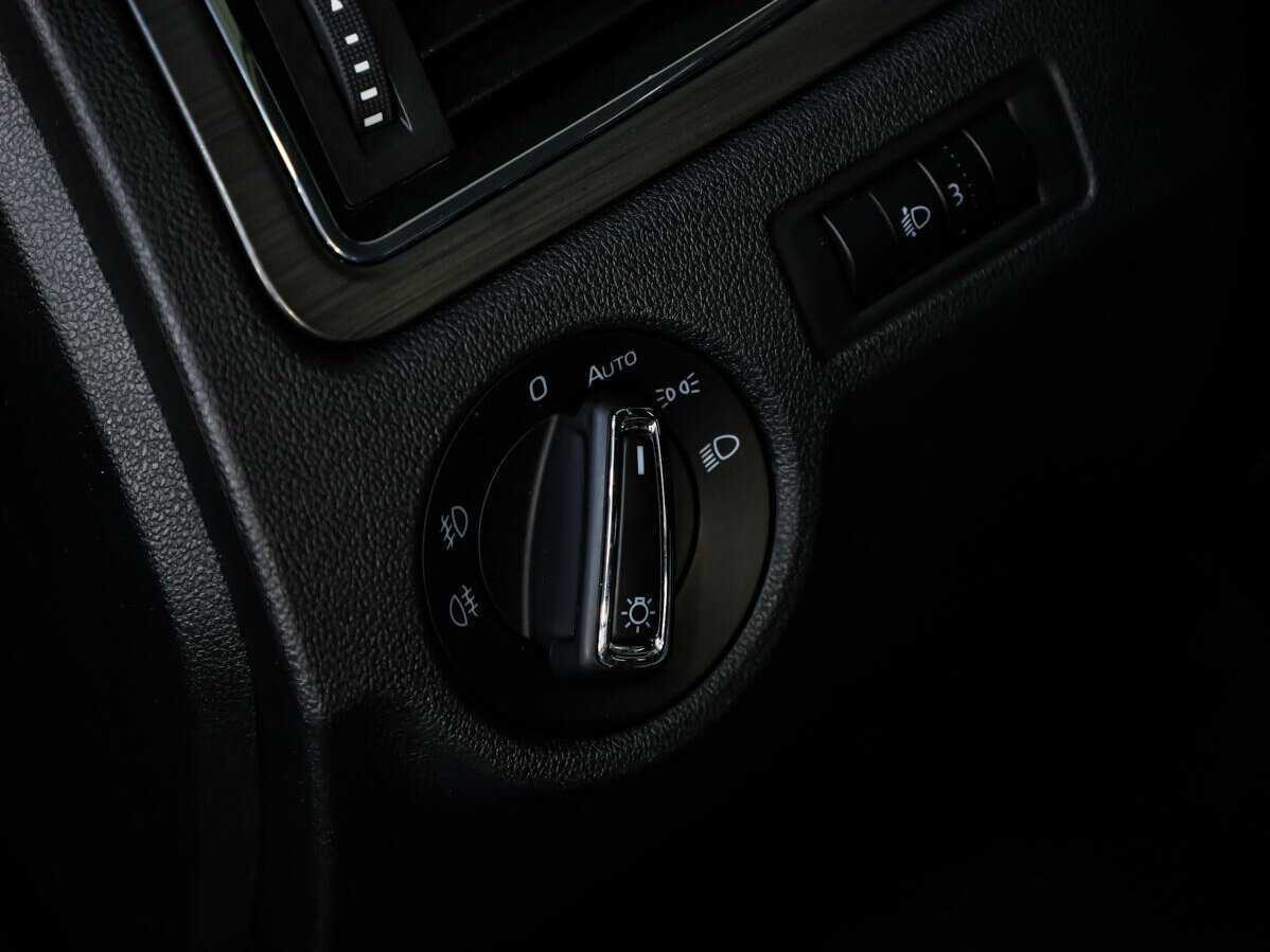 Skoda Rapid 2018 года с пробегом. Фото: #16