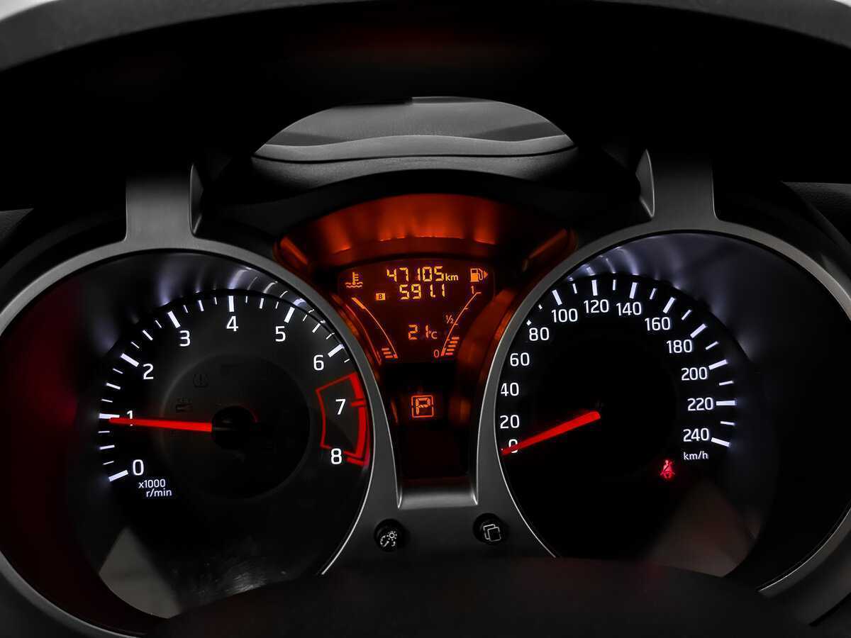 Nissan Juke 2018 года с пробегом. Фото: #12