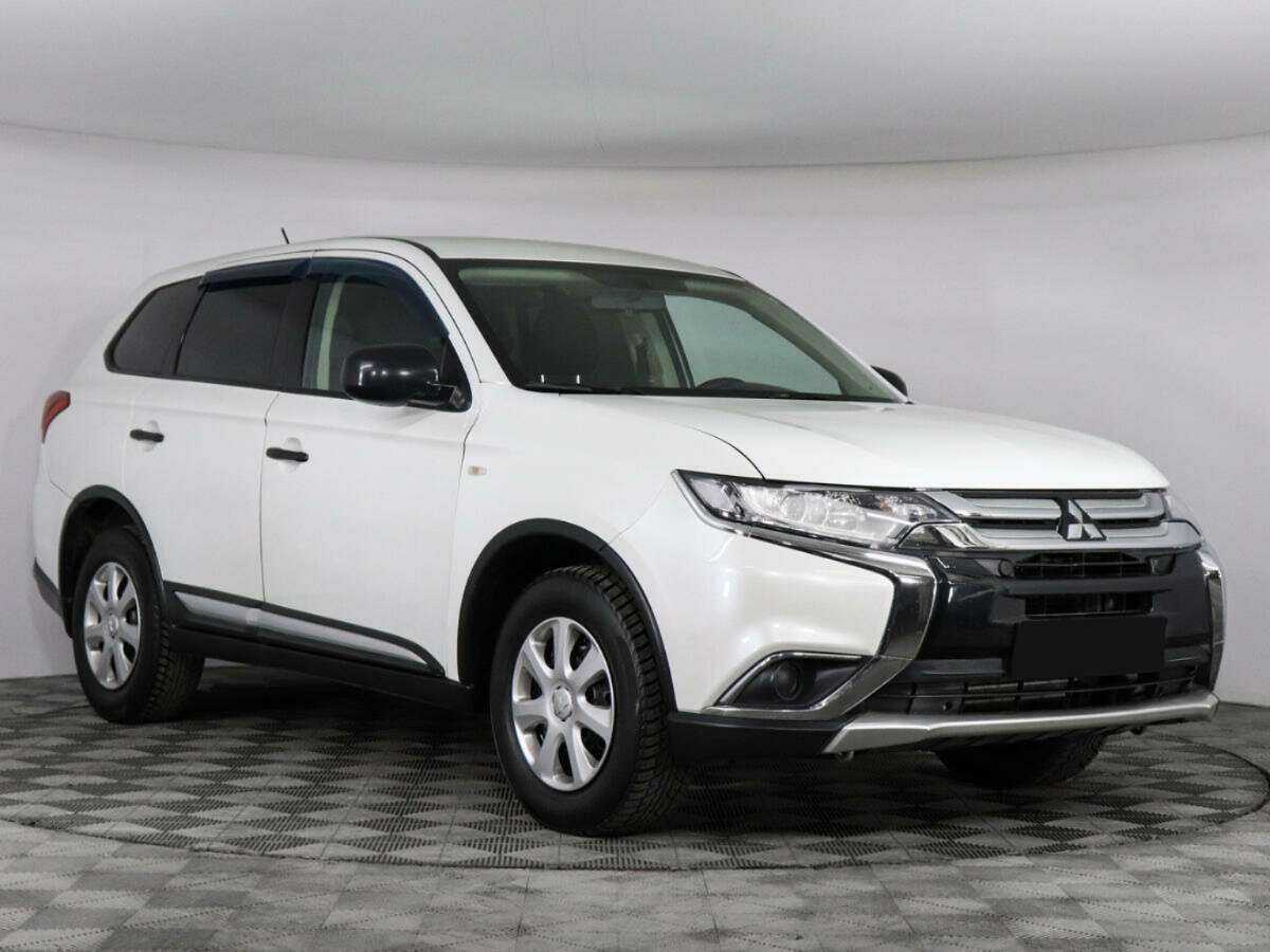 Mitsubishi Outlander 2015 года с пробегом. Фото: #2