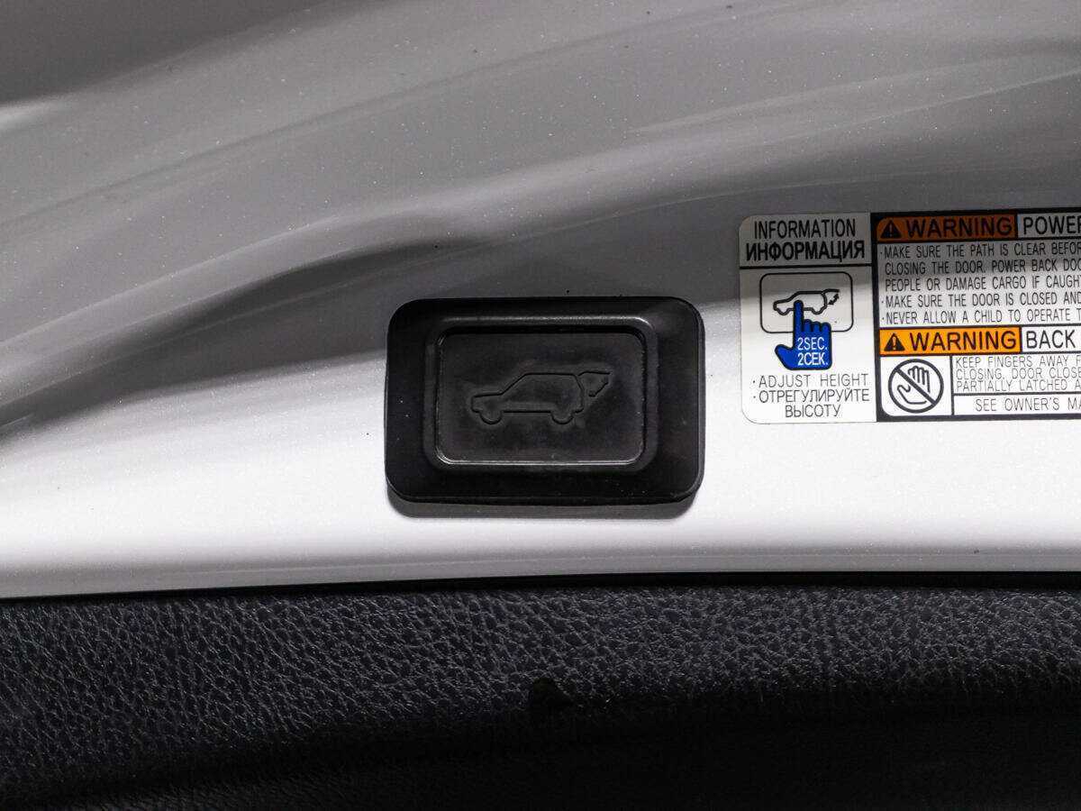 Toyota RAV4 2018 года с пробегом. Фото: #15