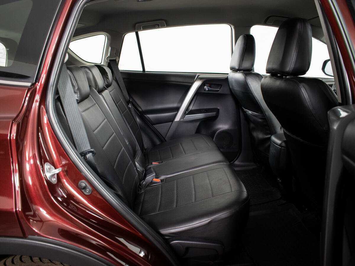 Toyota RAV4 2016 года с пробегом. Фото: #7