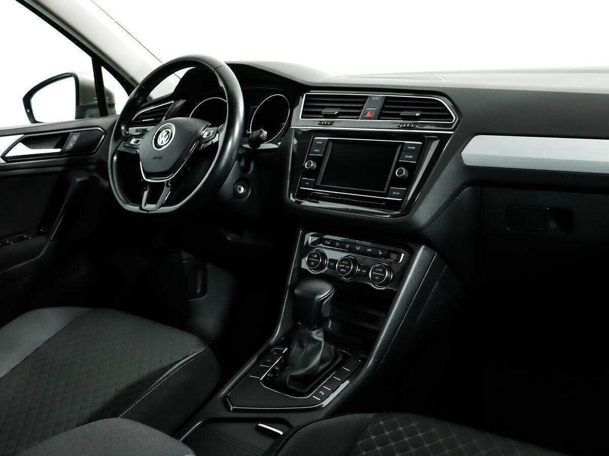 Volkswagen Tiguan 2017 года с пробегом. Фото: #12
