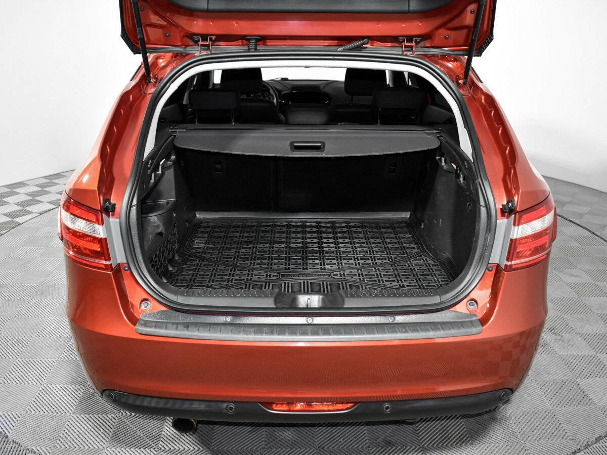 Lada (ВАЗ) Vesta 2018 года с пробегом. Фото: #18