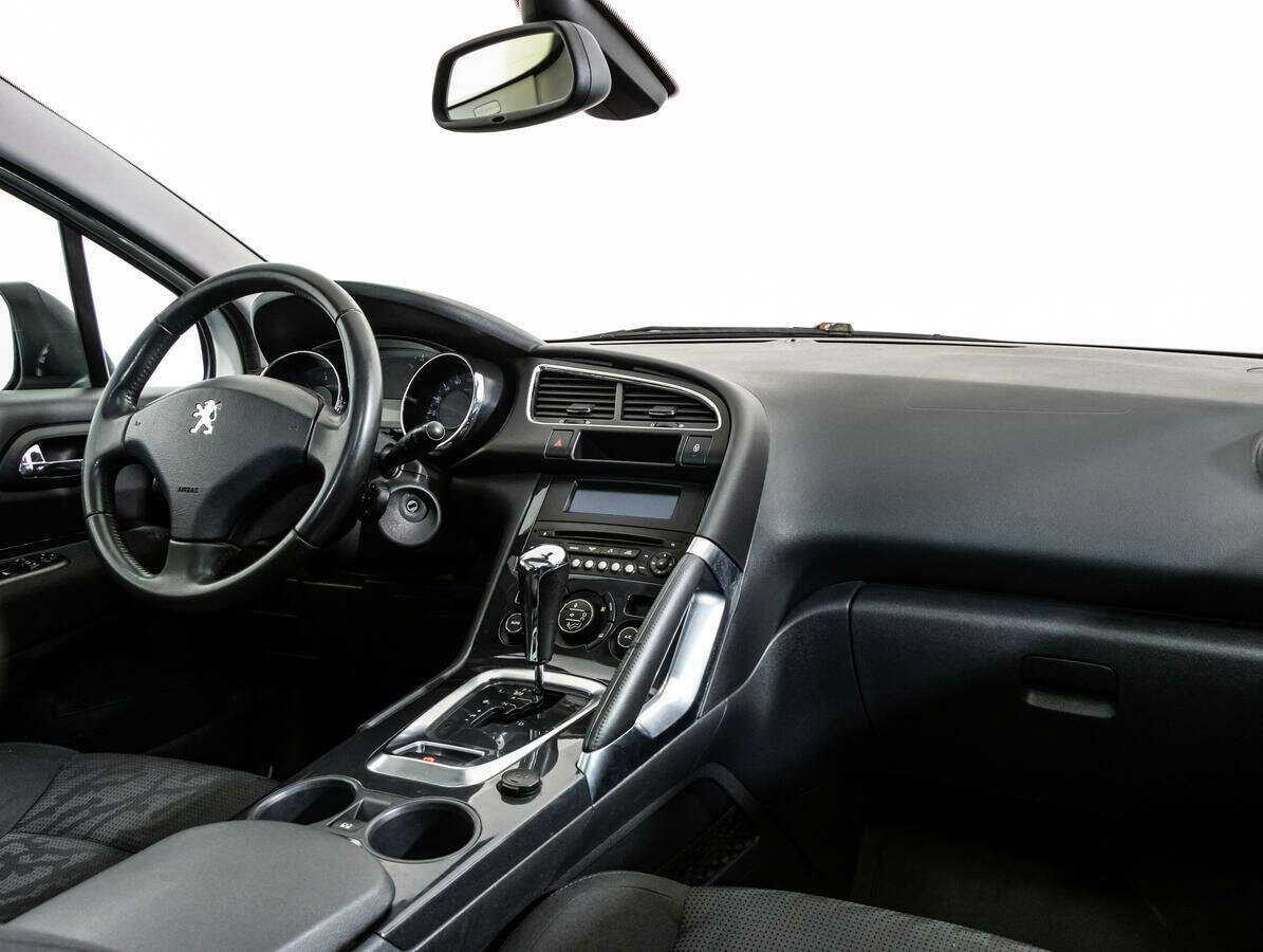 Peugeot 3008 2012 года с пробегом. Фото: #8