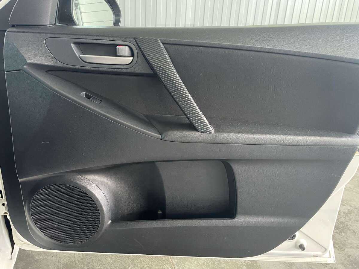 Mazda 3 2012 года с пробегом. Фото: #19