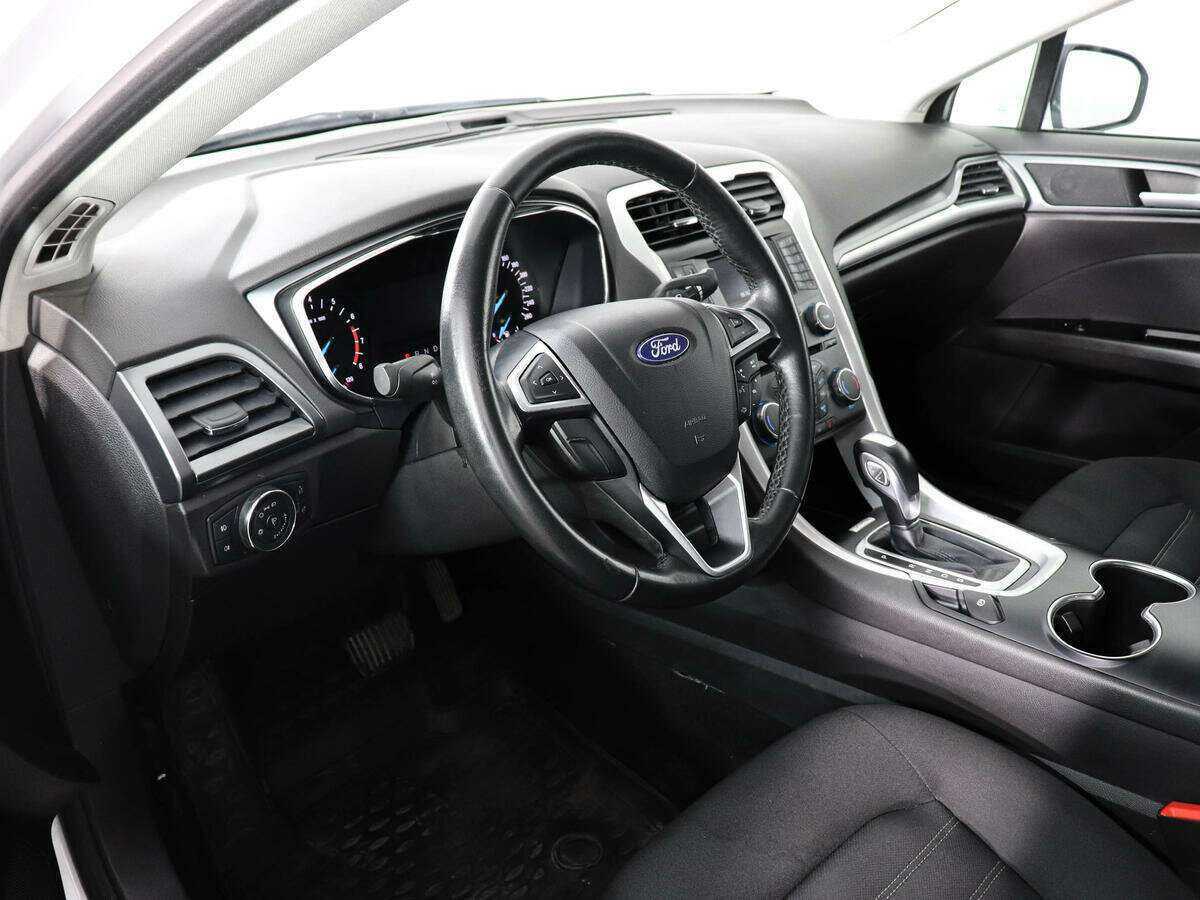Ford Mondeo 2017 года с пробегом. Фото: #5