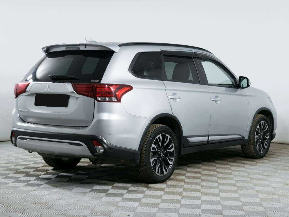 Mitsubishi Outlander 2021 года с пробегом. Фото: #4