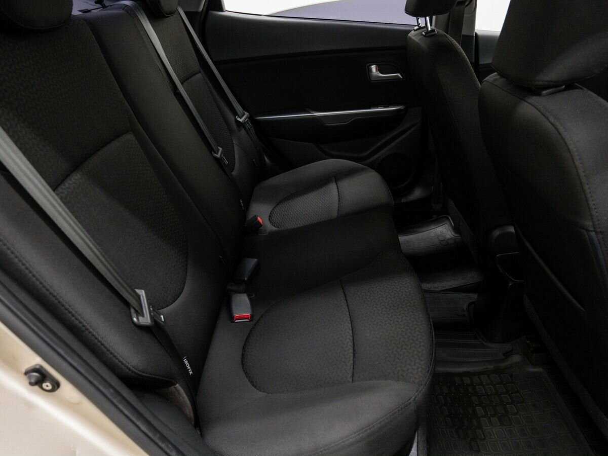 Kia Rio 2012 года с пробегом. Фото: #8