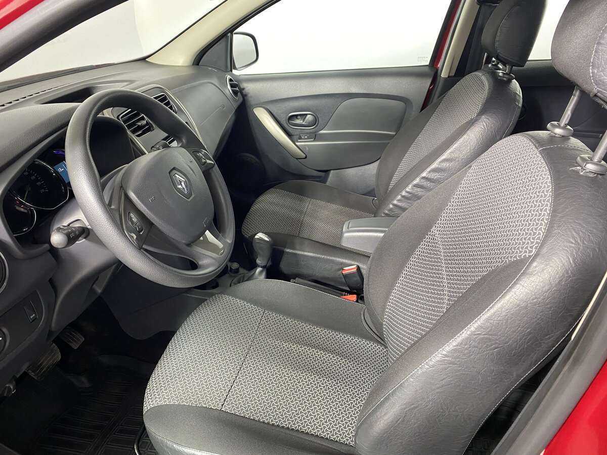 Renault Sandero 2015 года с пробегом. Фото: #9