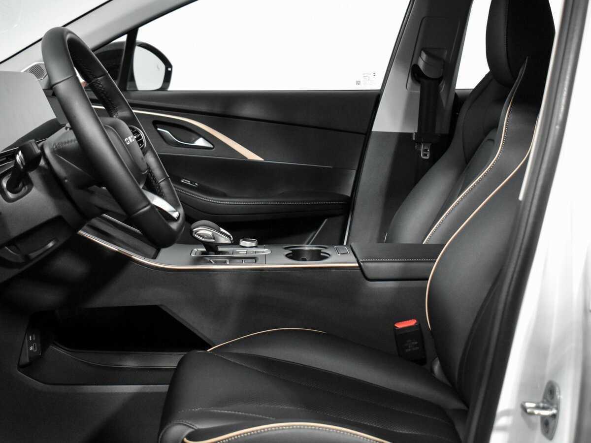 OMODA C5 2023 года с пробегом. Фото: #11