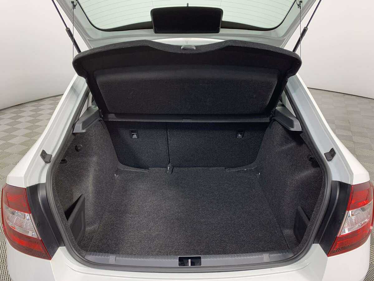 Skoda Rapid 2019 года с пробегом. Фото: #9