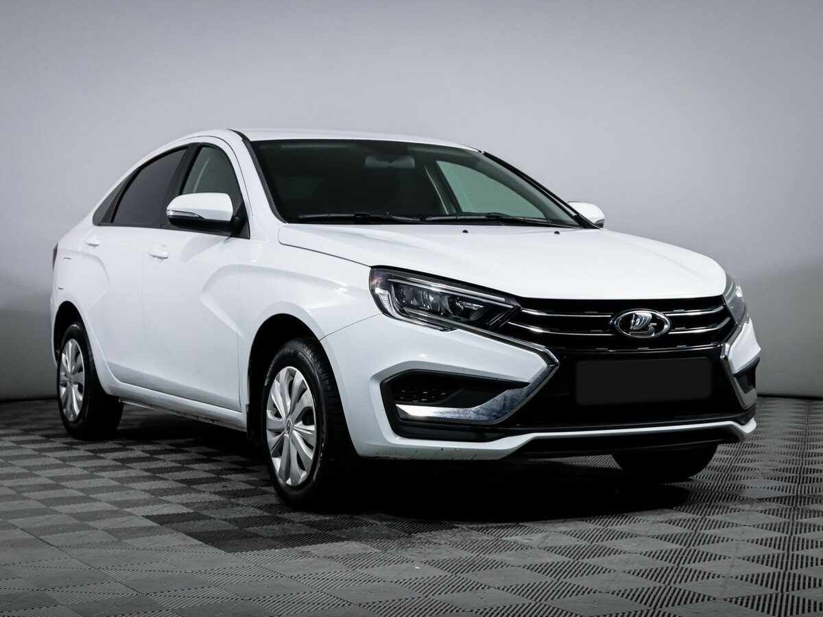 Lada (ВАЗ) Vesta 2023 года с пробегом. Фото: #2