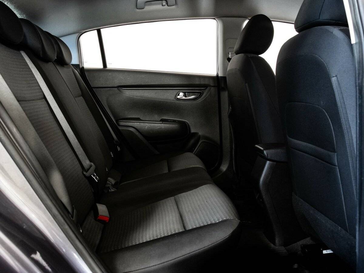 Kia Rio 2021 года с пробегом. Фото: #14