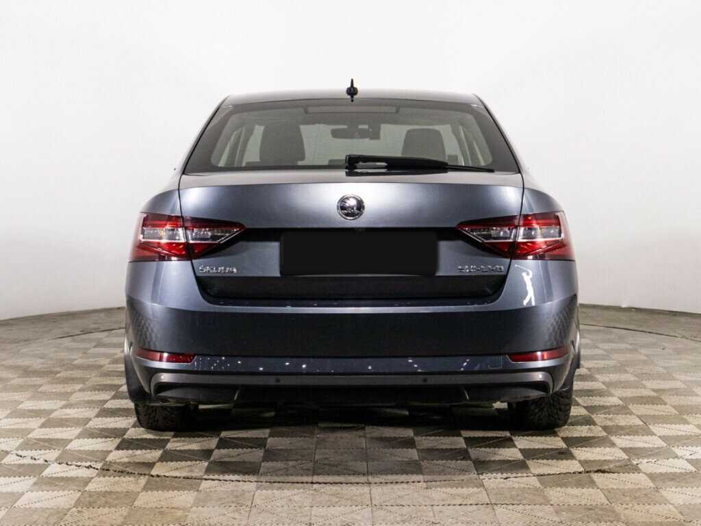 Skoda Superb 2018 года с пробегом. Фото: #5
